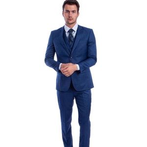 3 Piece Suit made In Italy Sartoria Tosi Navy Mens. Functional sleeve button.